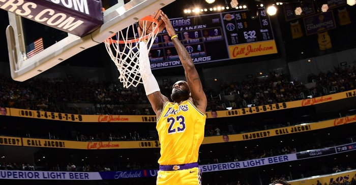 开云体育官网在线下载注册-胜场数历史第一！077被禁赛，詹姆斯21分10板12助，复出后9胜1负|湖人|洛杉矶湖人队|华盛顿奇才队|卢卡-东契奇|丹佛掘金队_新浪体育_新浪新闻